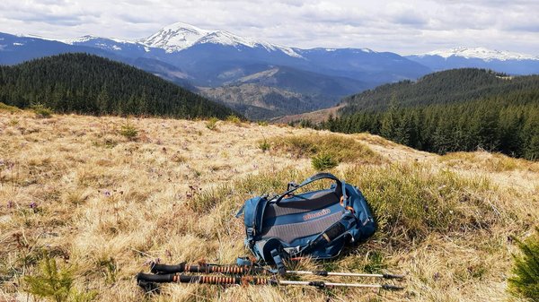 Où trouver des locations de vacances en France avec des ateliers de tricot et de broderie?
