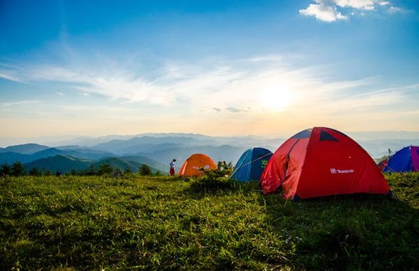 Quels sont les conseils pour un camping écologique respectueux de l'environnement?